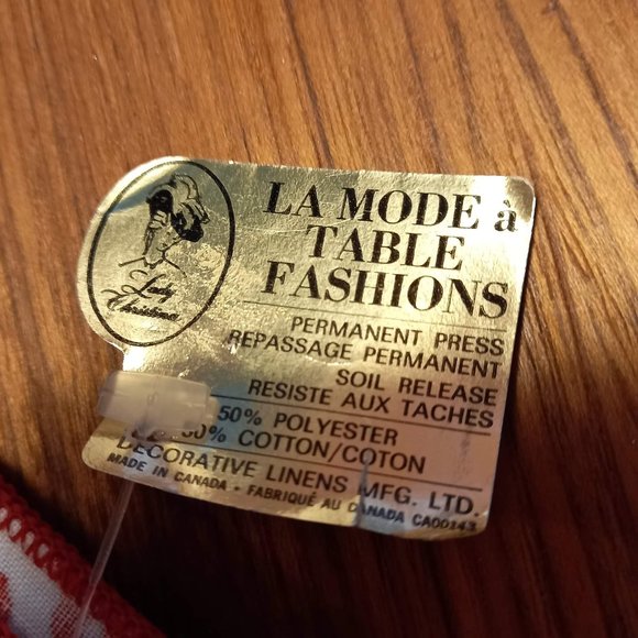 NEW/ vintage table linen, napkins x 2 / Lady Christina , made in Canada - Picture 3 of 6